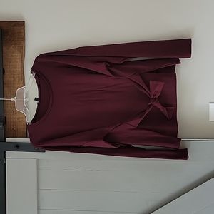 Burgundy Express tie front top, sz XL